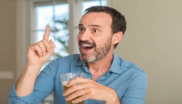 疫情下线上经济爆发，4月份国家铁路货物发送量创单月历史新高